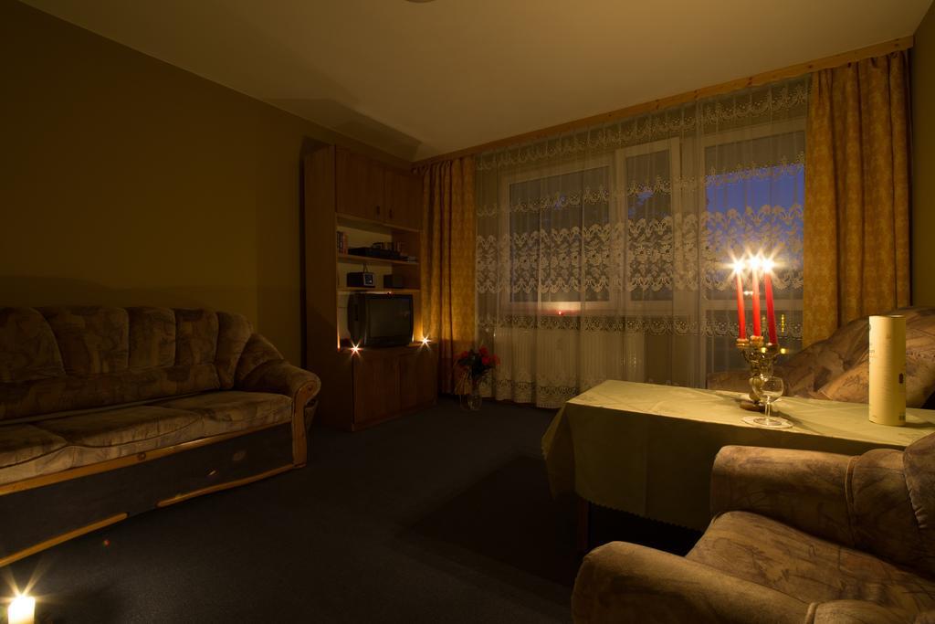 Apartament Zakopane Utrzymany W Stylu Goralskiej Chaty Pokoj fotografie
